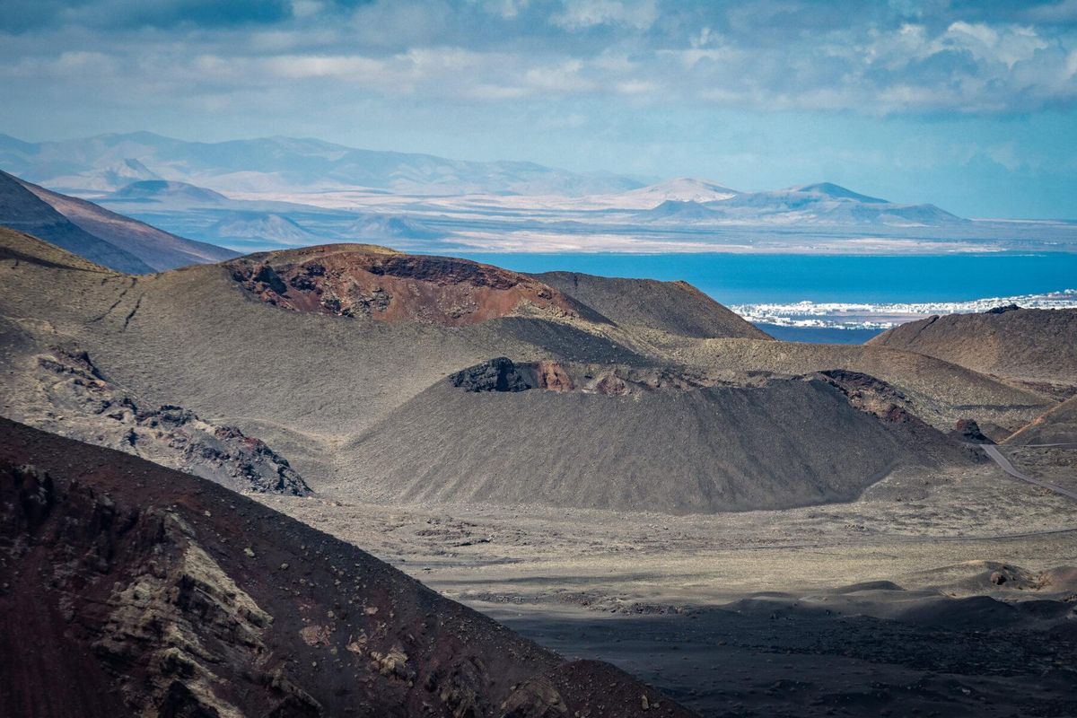 Hiking in Timanfaya: walk surrounded by the lunar landscape of Lanzarote - Lanzarote Sports Destination